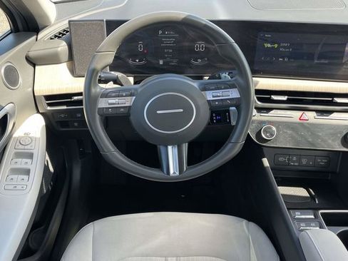 Used 2025 Hyundai Sonata SEL FWD image 17