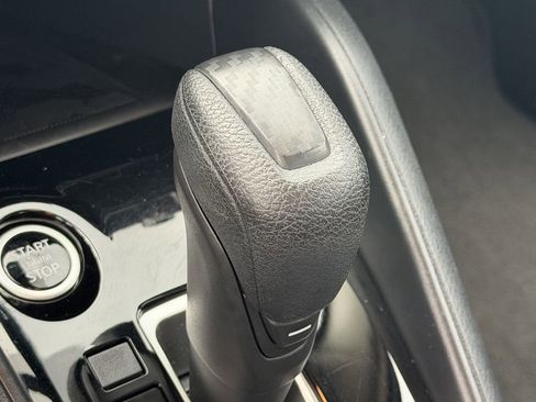 Used 2025 Nissan Versa SV FWD image 20