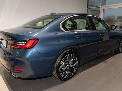 Used 2026 BMW 330i xDrive Sedan w/ Premium Package image 5