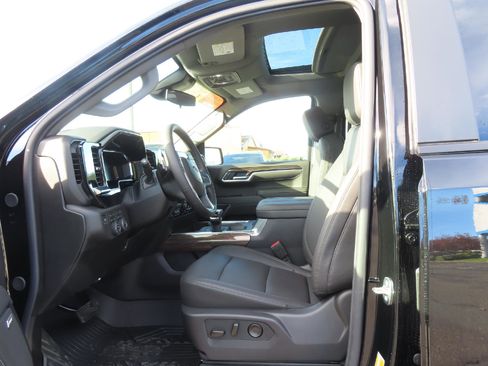 New 2026 Chevrolet Silverado 1500 RST w/ RST All Star Premium Package image 14