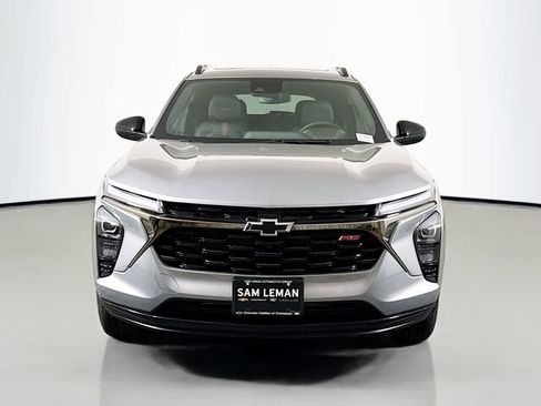 New 2026 Chevrolet Trax RS w/ Sunroof Package FWD image 2