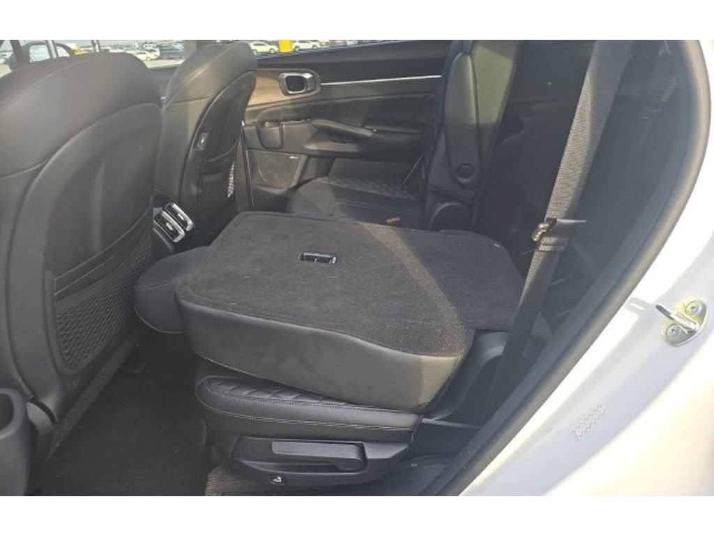 Used 2023 Kia Sorento SX Prestige AWD/4WD image 9