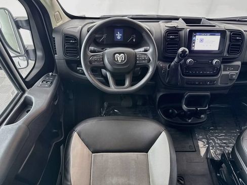 Used 2024 RAM ProMaster 2500 w/ Convenience Group FWD image 20