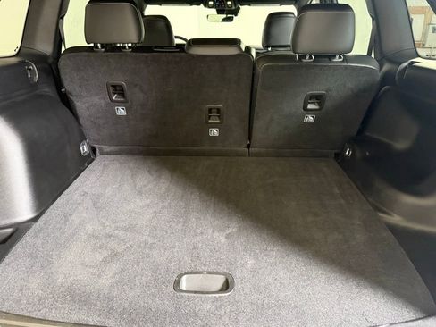 Certified 2025 Jeep Grand Cherokee Limited w/ Black Appearance Package image 14