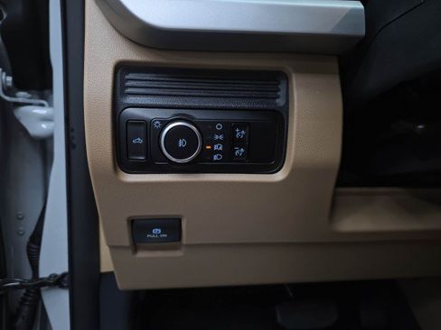 Used 2025 Ford F450 XLT w/ 360-Degree Camera Package AWD/4WD image 29