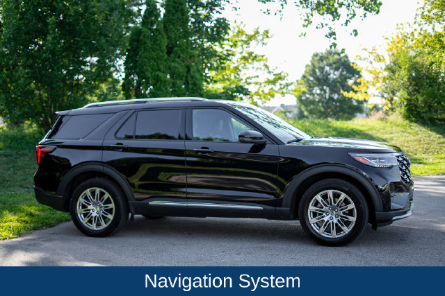 Used 2026 Ford Explorer Platinum AWD/4WD image 4