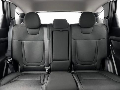 New 2026 Hyundai Tucson SE image 16