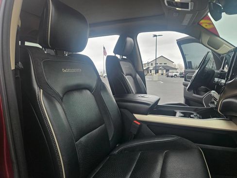 Used 2019 RAM 1500 Laramie image 39