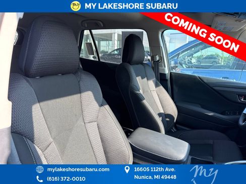 Used 2025 Subaru Outback Premium AWD/4WD image 13