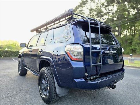 Used 2016 Toyota 4Runner SR5 image 7