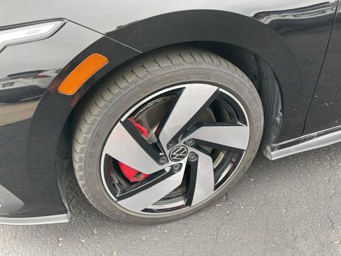 Used 2024 Volkswagen GTI S image 3