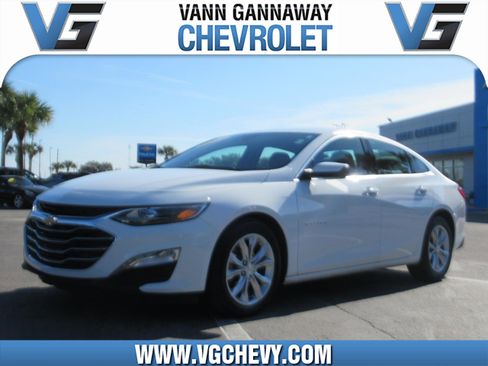 Used 2025 Chevrolet Malibu LT image 1