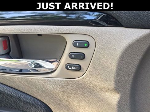Used 2019 Honda Pilot Elite image 17
