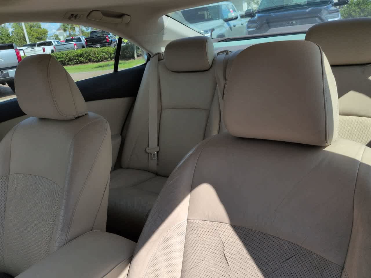 Used 2010 Lexus ES 350 w/ Preferred Accessory Package FWD image 8