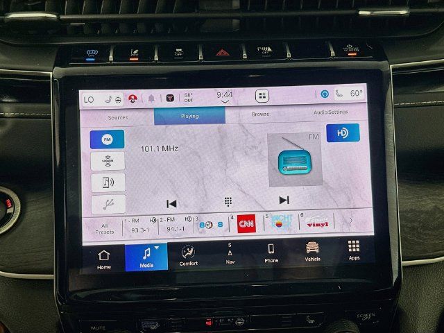 Used 2023 Jeep Grand Cherokee 4WD 4xe image 13