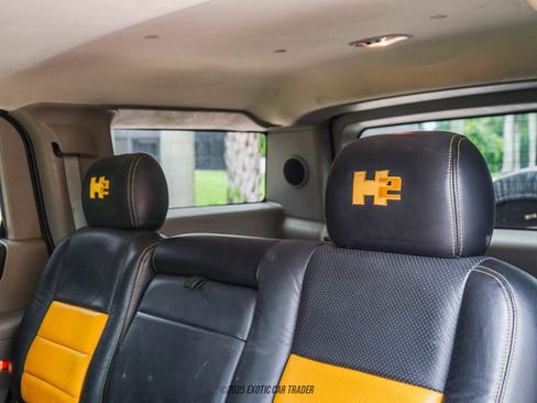 Used 2003 HUMMER H2 w/ Preferred Equipment Group image 88