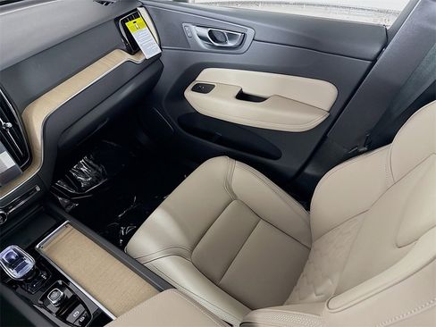 New 2026 Volvo XC60 B5 Plus w/ Protection Package Premier image 23