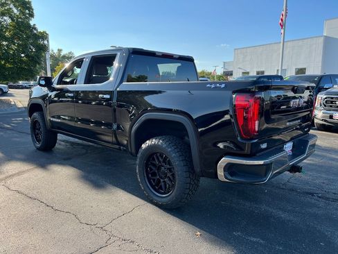 Used 2025 GMC Sierra 1500 SLT AWD/4WD image 10