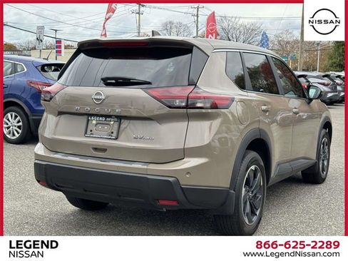 Certified 2024 Nissan Rogue SV image 5
