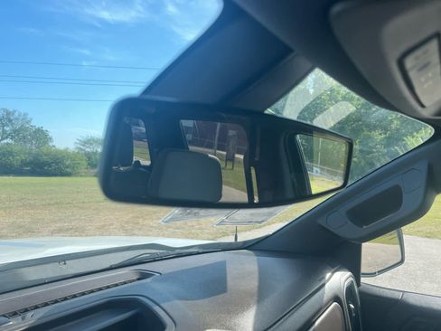 Used 2020 Chevrolet Silverado 1500 LT w/ Texas Edition image 28