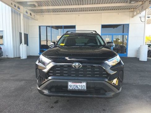 Used 2025 Toyota RAV4 XLE image 2
