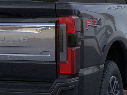 New 2026 Ford F250 Platinum w/ Platinum Plus Package AWD/4WD image 21