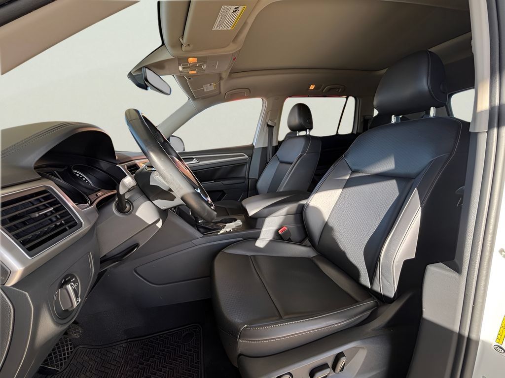 Used 2019 Volkswagen Atlas SE w/ Panoramic Sunroof Package FWD image 6