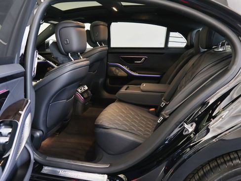 Used 2023 Mercedes-Benz S 580 S 580 image 26