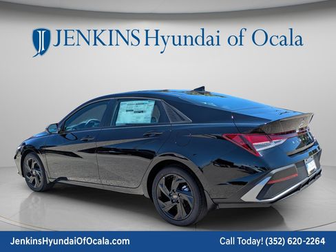 New 2026 Hyundai Elantra Sport FWD image 6