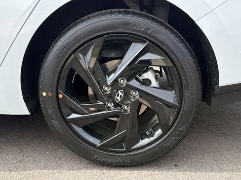 New 2026 Hyundai Elantra Sport FWD image 19