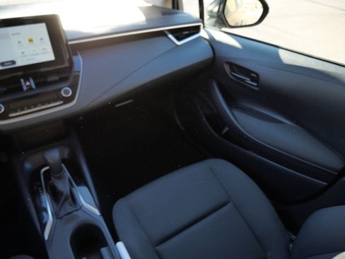 Certified 2024 Toyota Corolla LE image 12