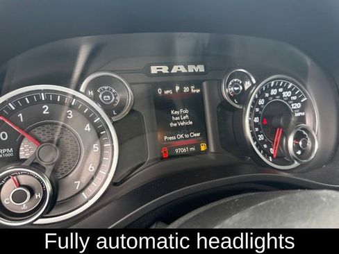 Used 2019 RAM 1500 Big Horn AWD/4WD image 35