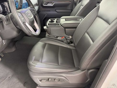 Used 2025 GMC Sierra 1500 SLT AWD/4WD image 7