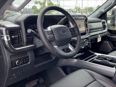 New 2025 Ford F250 Lariat w/ Lariat Ultimate Package image 8