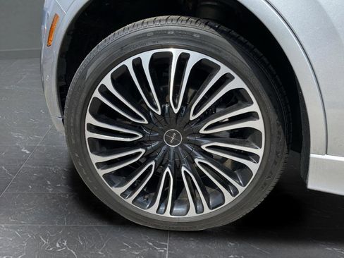Used 2023 Lincoln Aviator Black Label w/ Dynamic Handling Package AWD/4WD image 52