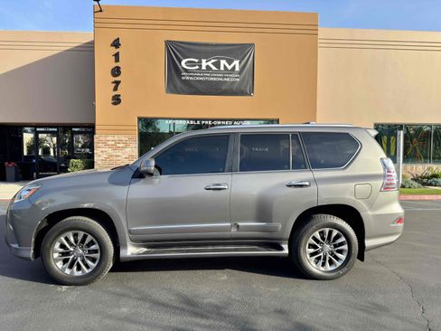 Used 2014 Lexus GX 460 Luxury image 3