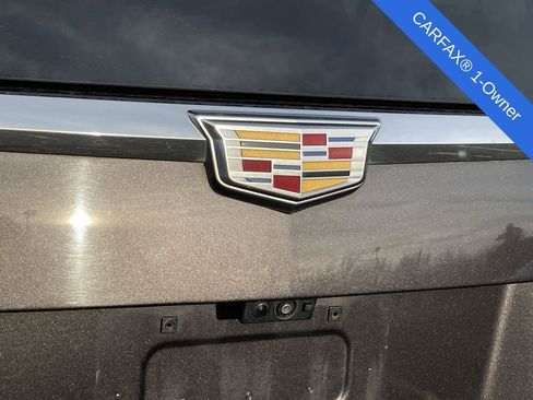 Used 2018 Cadillac Escalade ESV Luxury image 54