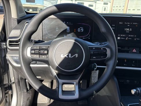 Used 2024 Kia Sportage LX AWD/4WD image 15