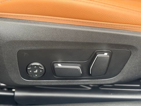 Certified 2025 BMW 230i xDrive Coupe w/ M Sport Package AWD/4WD image 17