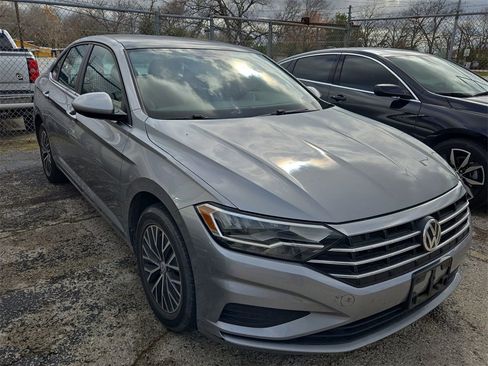 Used 2020 Volkswagen Jetta S image 2
