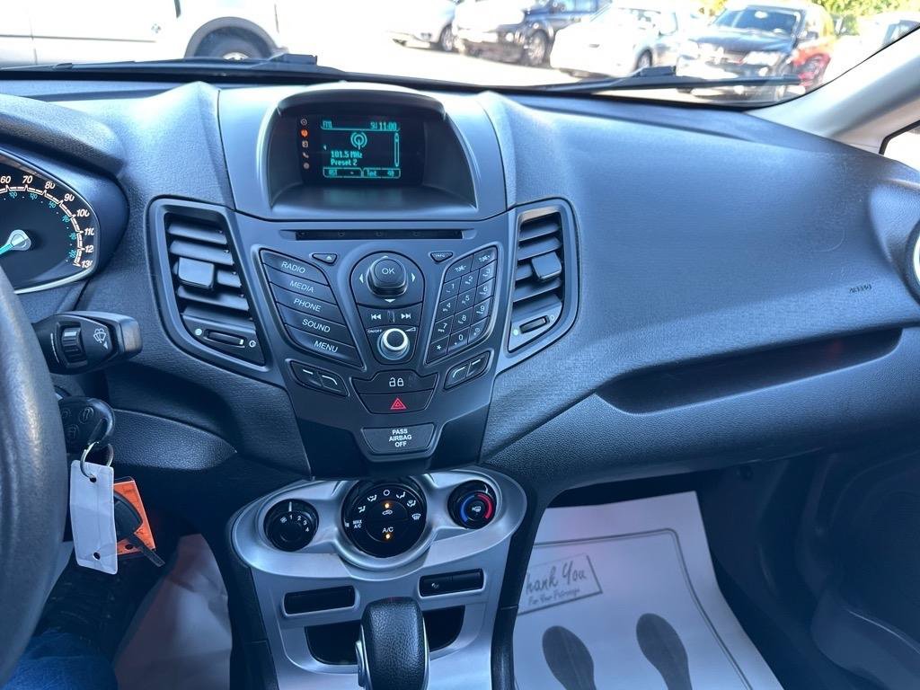 Used 2014 Ford Fiesta SE FWD image 20