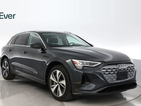 Used 2024 Audi Q8 e-tron Premium Plus AWD/4WD image 12