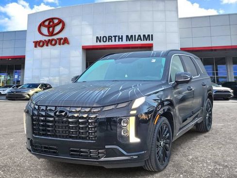 Used 2025 Hyundai Palisade Calligraphy AWD/4WD image 2