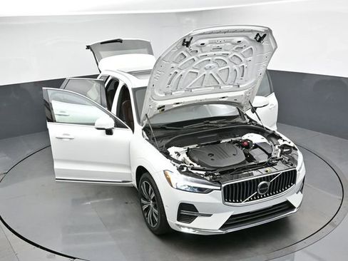 Used 2023 Volvo XC60 B5 Plus w/ Protection Package Premier image 49