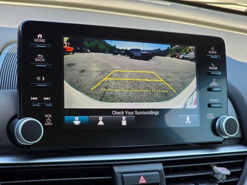 Used 2019 Honda Accord EX-L image 9