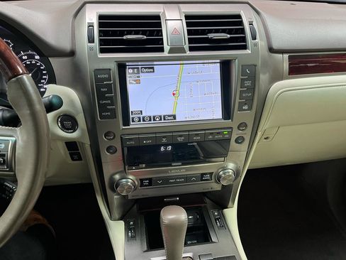 Used 2015 Lexus GX 460 w/ Premium Package AWD/4WD image 18