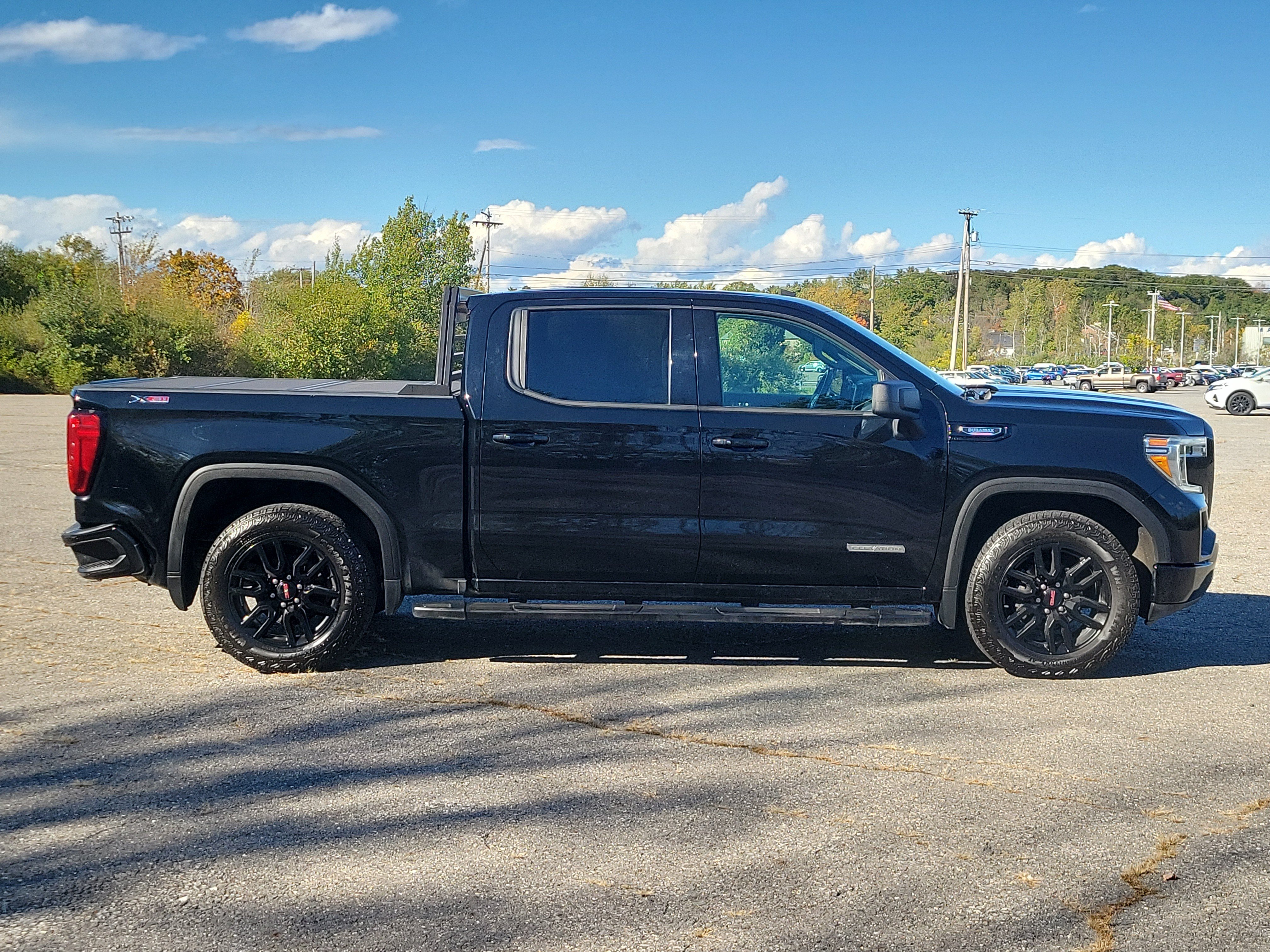 Used 2021 GMC Sierra 1500 Elevation w/ X31 Off-Road Package AWD/4WD image 4
