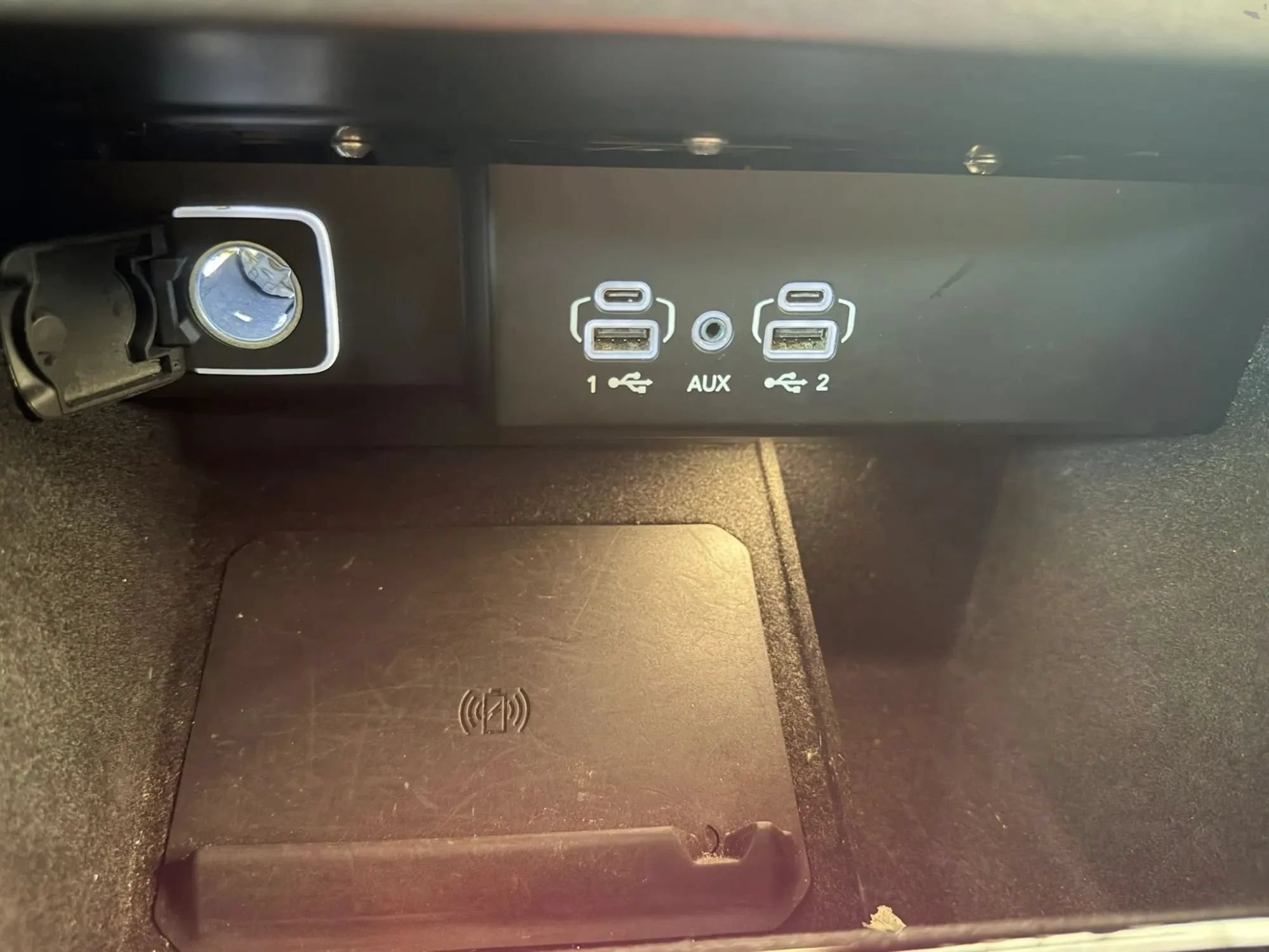 Used 2024 Jeep Wagoneer L Series II RWD image 19
