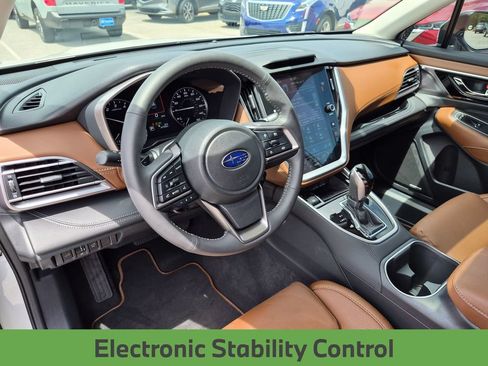 Used 2025 Subaru Outback Touring AWD/4WD image 36