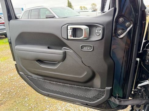 New 2026 Jeep Gladiator Sport image 15